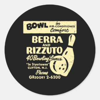 Berra en Rizzuto bowlingbanen Ronde Sticker