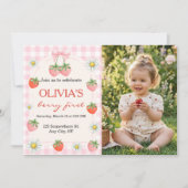 Berry 1st Birthday Strawberry Photo Invitation (Devant)