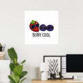 Berry Cool Funny Strawberry Blueberry Pun Poster (Thuiskantoor)