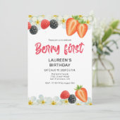 Berry First 1st Birthday Invitation (Debout devant)