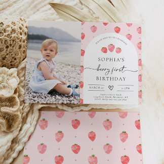 Berry First Birthday Invitation | Aardbei Kaart