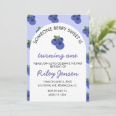 Berry Fruit First Birthday Party Invitation (Debout devant)