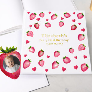 Berry Premier Anniversaire Strawberry Photo Person