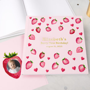 Berry Premier Anniversaire Strawberry Photo Person