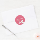 Berry red modern blad naam bruiloft gunlabel ronde sticker (Envelop)