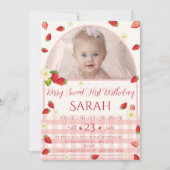 Berry Sweet 1st Birthday Photo Invitation  (Devant)