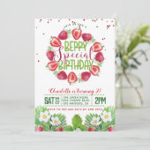 Berry Sweet Birthday Strawberry Invitation (Debout devant)