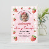 Berry Sweet Invitation d'anniversaire n'importe qu (Debout devant)