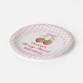 Berry Zoete aardbei verjaardag Pink Bow Gingham Papieren Bordje (Gekanteld)
