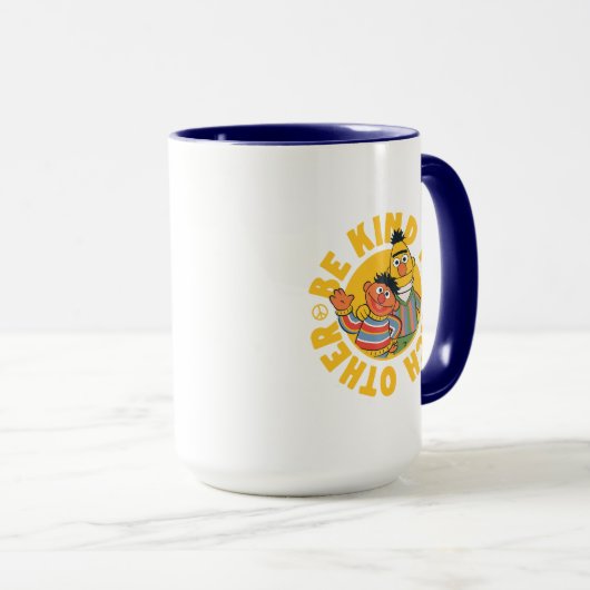 Bert en Ernie | Wees aardig tegen elkaar Mok (Voorkant rechts)