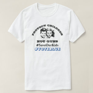 BESCHERM KINDEREN NIET PISTOLEN #VOTEBLUE T-SHIRT