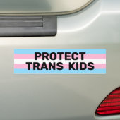 Bescherm Trans-Kinder | Transvlag Bumpersticker (Op auto)
