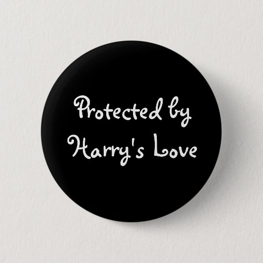 Beschermd door Harry's Love-button Ronde Button 5,7 Cm (Voorkant)