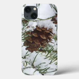 Besneeuwde pijnappel I Winter Natuurfotografie iPhone 13 Hoesje