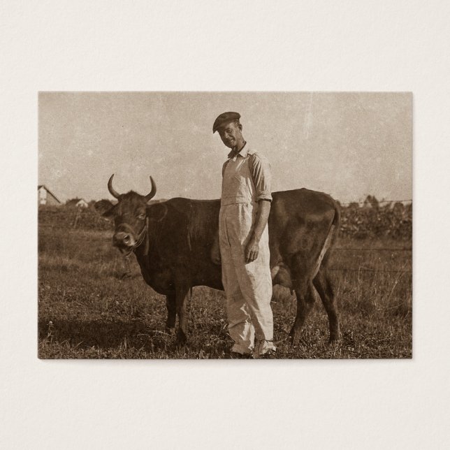 Bessie la vache et son fermier. (Devant)