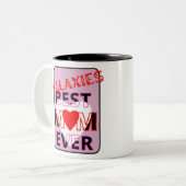 Best mom in the galaxy tweekleurige koffiemok (Voorkant links)