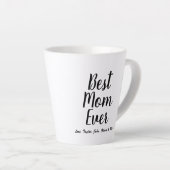 Beste mam ooit zwart aangepast script gepersonalis latte mok (Rechterhoek)