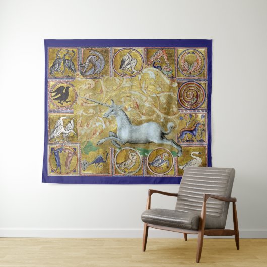 BESTIJDIGE WEIRD, UNICORN RUN, BOSSTE DIEREN WANDKLEED (In Situ (horizontaal))