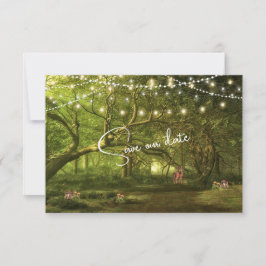 Betoverende bos huwelijkslichten paddestoelen jong save the date