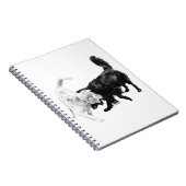 Between Chase And Pause Notitieboek (Rechterzijde)