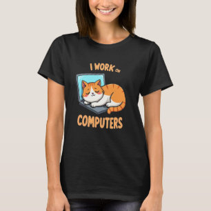 Bevallige Ik Werk Aan Computers Kat T-Shirt