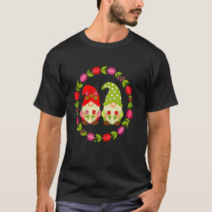 Bevallige Kabouters In Tulpen Tuin Plezier T-shirt