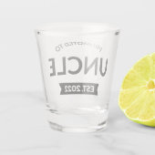 Bevorderd tot oom Est. 2022 II Shot Glas (Achterkant)