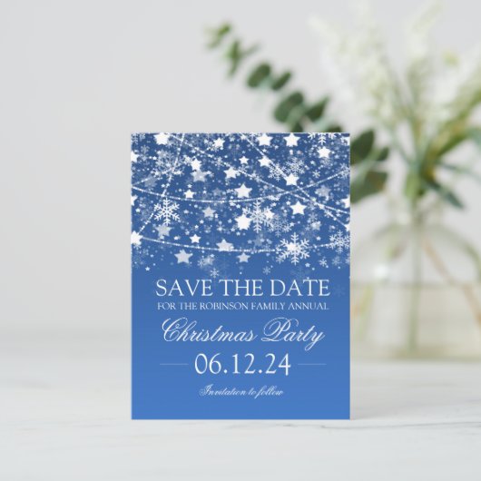Bewaar de datum Blue Winter Holiday String Lights Aankondigingskaart (Staand voorkant)
