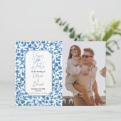 Bewaar de datum Chintz Blauw & Wit Bloemen Ditsy Save The Date (Staand voorkant)