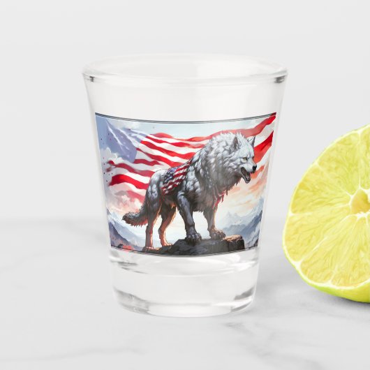 Bewaker van de vrijheid: de patriottische wolf shot glas (Voorkant)