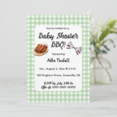 Bewerkbare groene gingham BBQ baby shower Kaart (Staand voorkant)