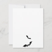 Bewerkbare Halloween-feestuitnodiging Zwarte Vleer Feestdagenkaart (Achterkant)