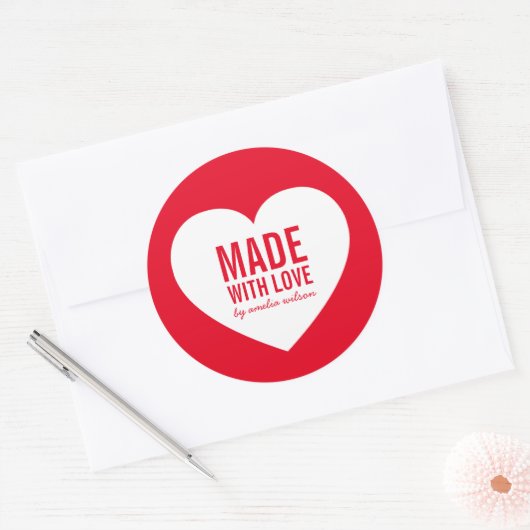 Bewerkbare kleur gemaakt met liefde wit hart ronde sticker (Envelop)