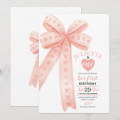 Bewerkbare Peach Bow First Girl Verjaardag Uitnodi Kaart (Voorkant / Achterkant)