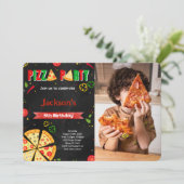 Bewerkbare Pizza Foto uitnodiging (Staand voorkant)