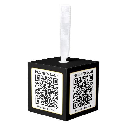 Bewerkbare, scanbare QR-code + uw bedrijfsnaam Kubus Ornament (Voorkant hoekig)