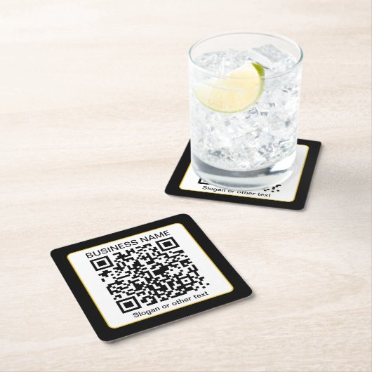 Bewerkbare, scanbare QR-code + uw bedrijfsnaam Vierkante Kartonnen Onderzetter (Insitu)