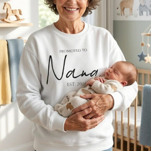 Bewerkt tot Nana Cozy Family Script Design Trui