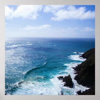 Bewolkt Zomer Zeegezicht met Cliff Poster