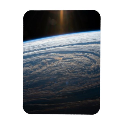 Bewolkte formaties in de Zuid-Indische Oceaan. Magneet (Verticaal)