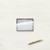 Bewolkte formaties in de Zuid-Indische Oceaan. Post-it® Notes (Op bureau)