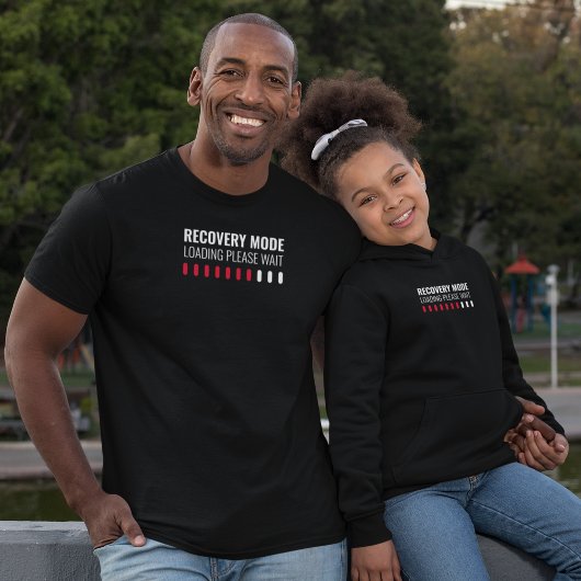 Bezig met laden van herstelmodus Een ogenblik gedu T-shirt