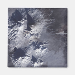 Bezymianny Volcano vertoont een bescheiden pluim Magneet