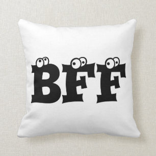 BFF Best Friends Forever, Sierkussen