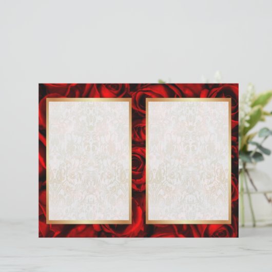 Bi-Fold Red Rose Floral Wedding Programme (Staand voorkant)