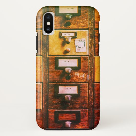 bibliotheekcataloguskast met bruin hout Case-Mate iPhone case (Achterkant)
