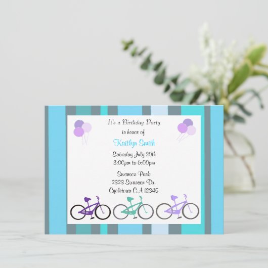 Bicyclettes mignonnes Invitation de fête d'anniver (Debout devant)