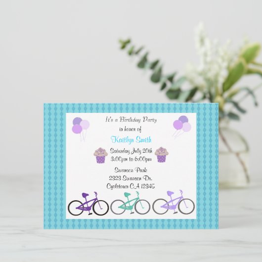 Bicyclettes mignonnes Invitation de fête d'anniver (Debout devant)