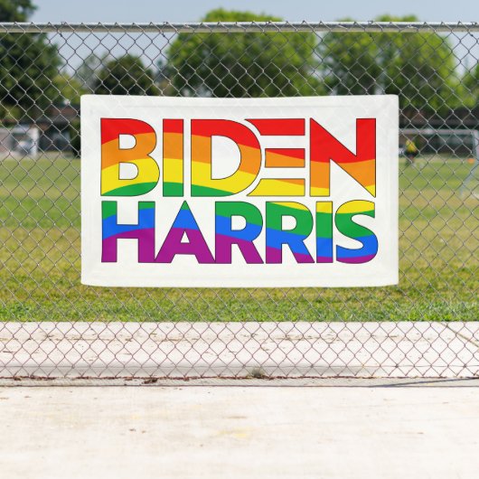 Biden Harris Pride Rainbow Spandoek (Insitu)