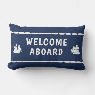 Bienvenue à bord des bateaux blancs Coussin Lumbar
